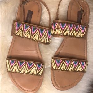 Sandals tribal sequenced